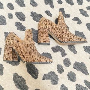 Gianni Binni Cheetah Print Boots